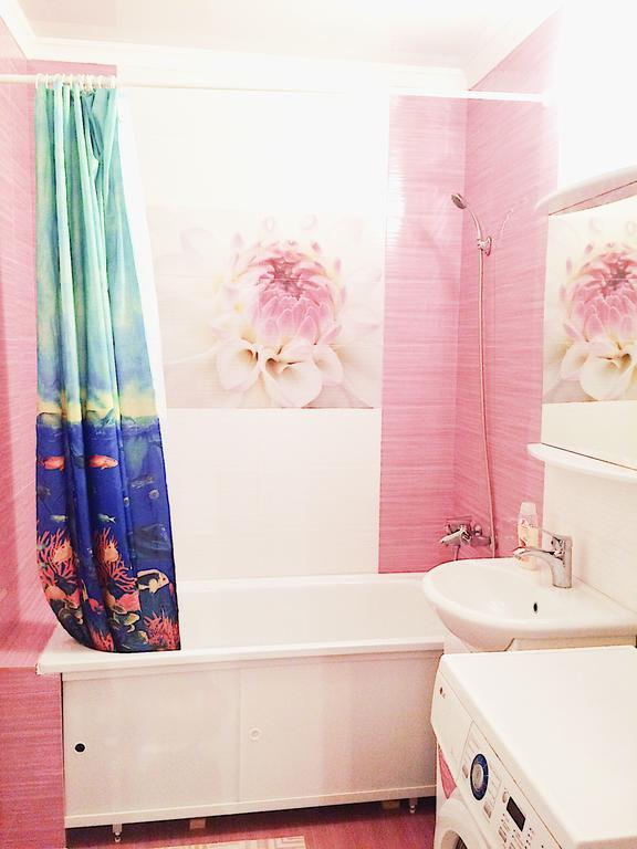 Vremena Goda Apartment In Astana エクステリア 写真